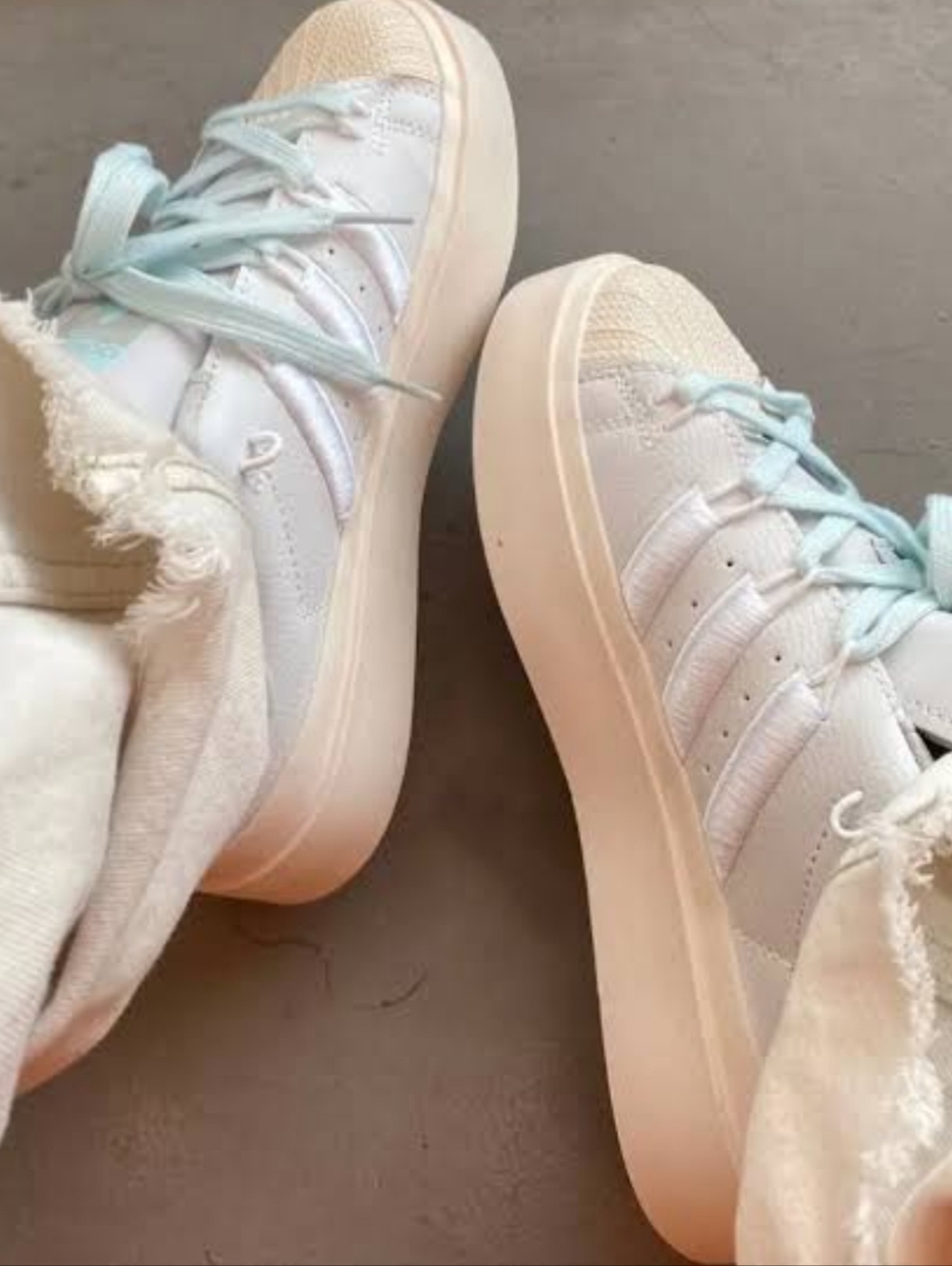 Adidas Superstar Bonega Platform Women's Size 10 White Blue Leather GX4352
